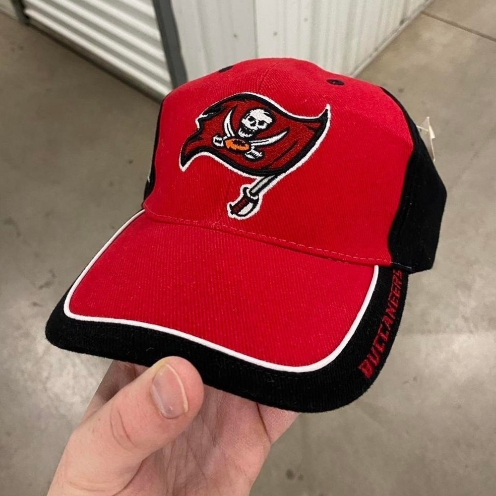 Vintage NFL Tampa Bay Buccaneers Strapback Hat